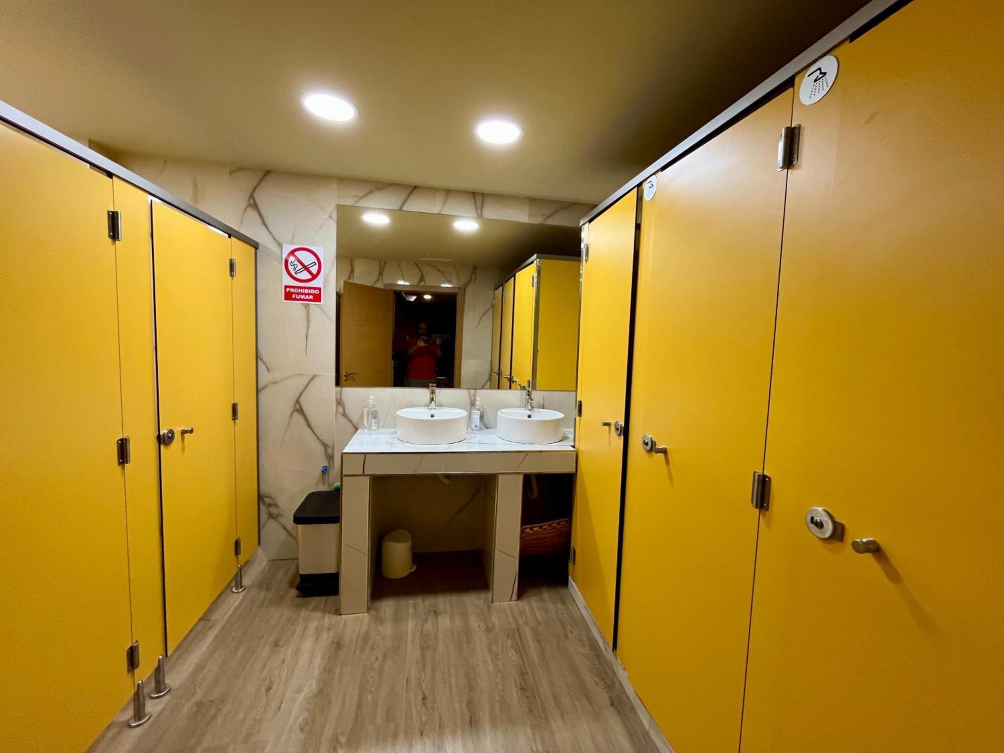 Velvet Hostel مدريد المظهر الخارجي الصورة
