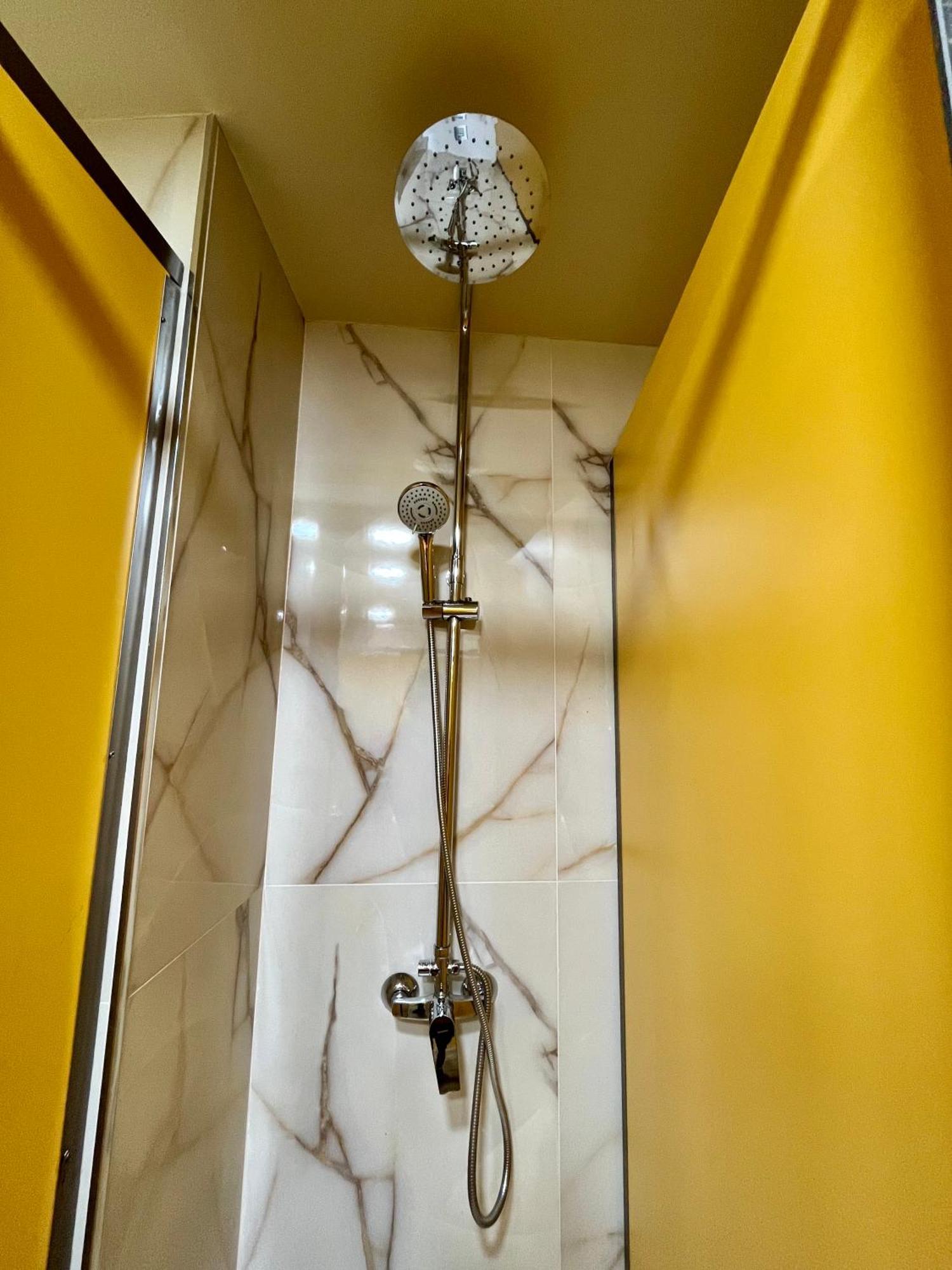 Velvet Hostel مدريد المظهر الخارجي الصورة